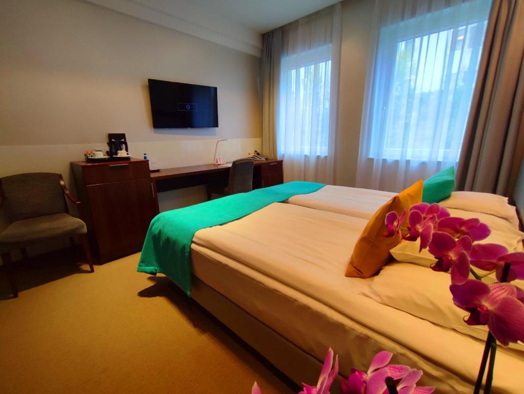 Hotel Zamek Centrum Щецин Экстерьер фото