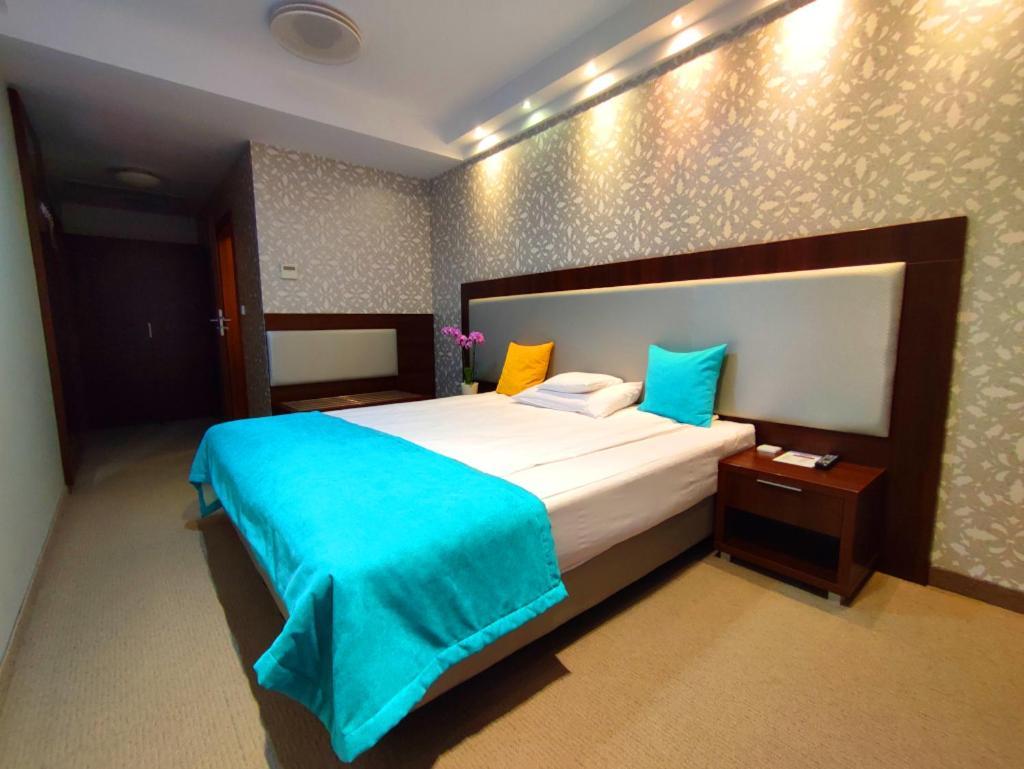 Hotel Zamek Centrum Щецин Экстерьер фото