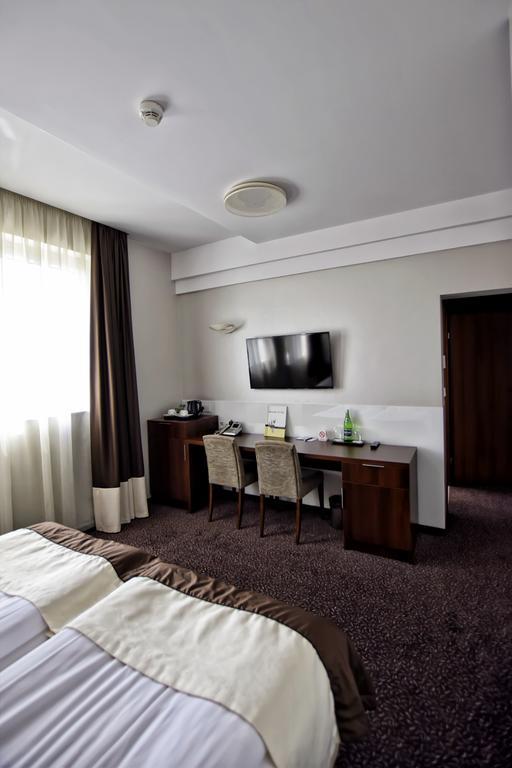 Hotel Zamek Centrum Щецин Экстерьер фото
