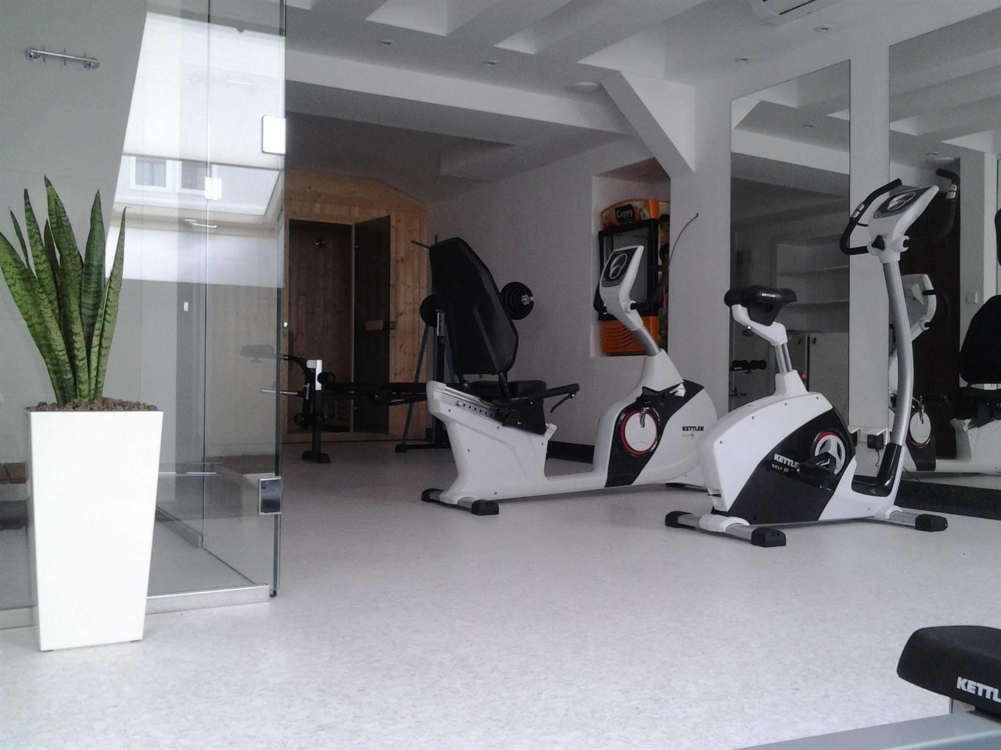 Hotel Zamek Centrum Щецин Экстерьер фото